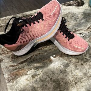 Saucony Women's Pink and Black Athletic Shoes